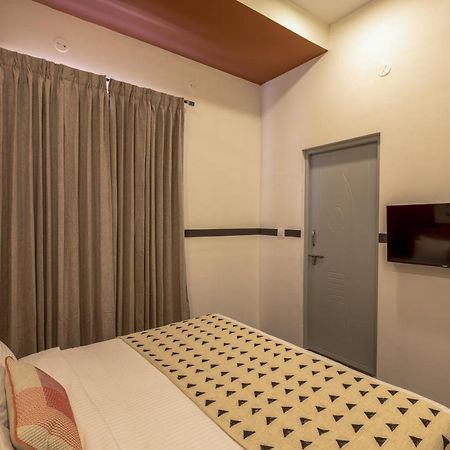 Olive Zip Domlur By Embassy Group Hotel Bangalore Exterior photo